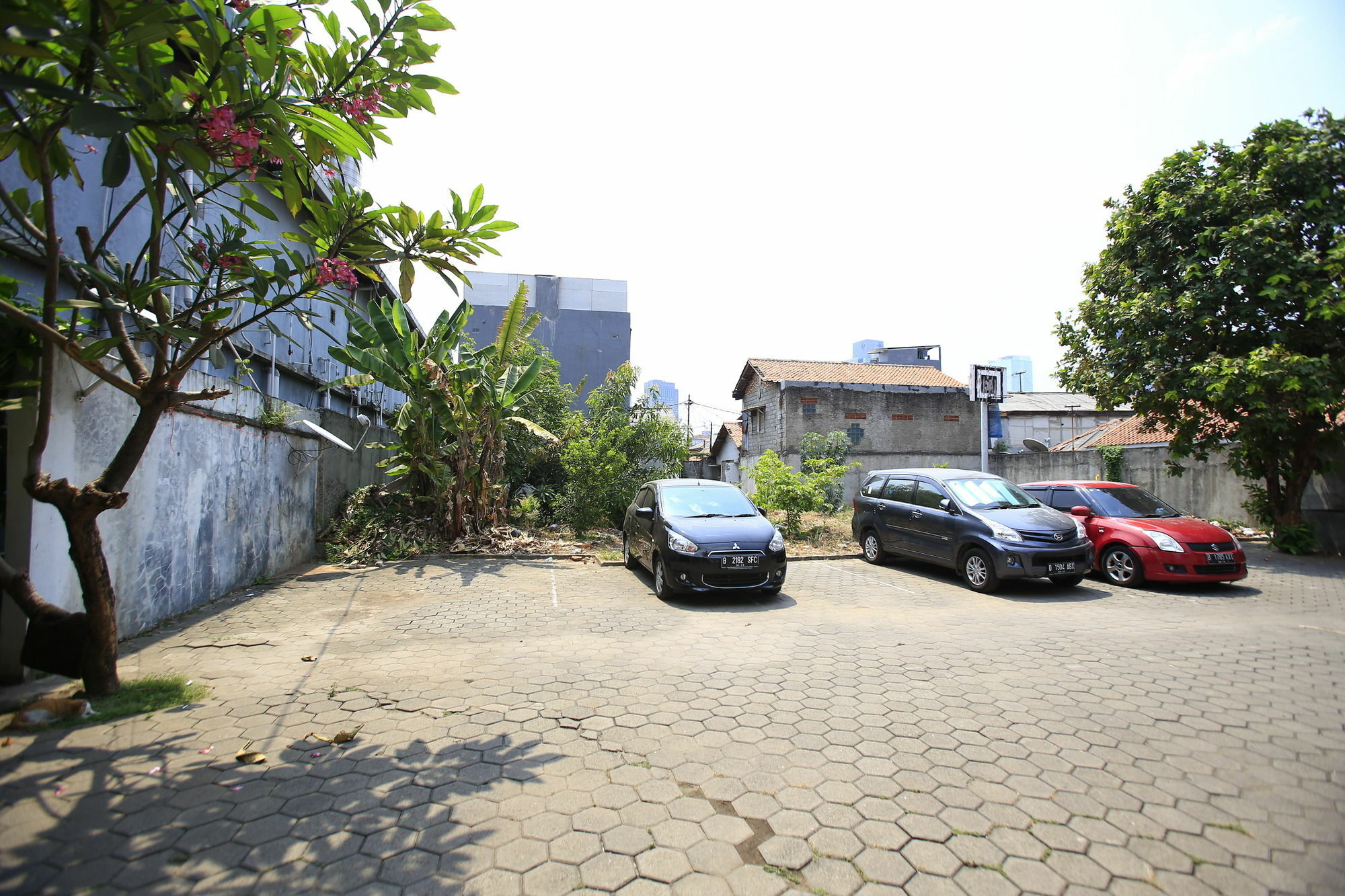Reddoorz Plus @ Karet Pedurenan 3 Jakarta Exterior foto